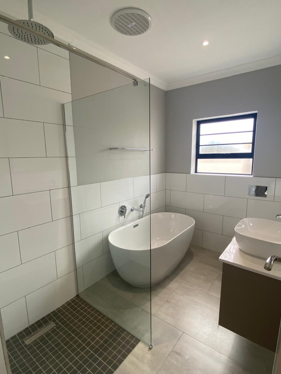 4 Bedroom Property for Sale in Brymore Eastern Cape